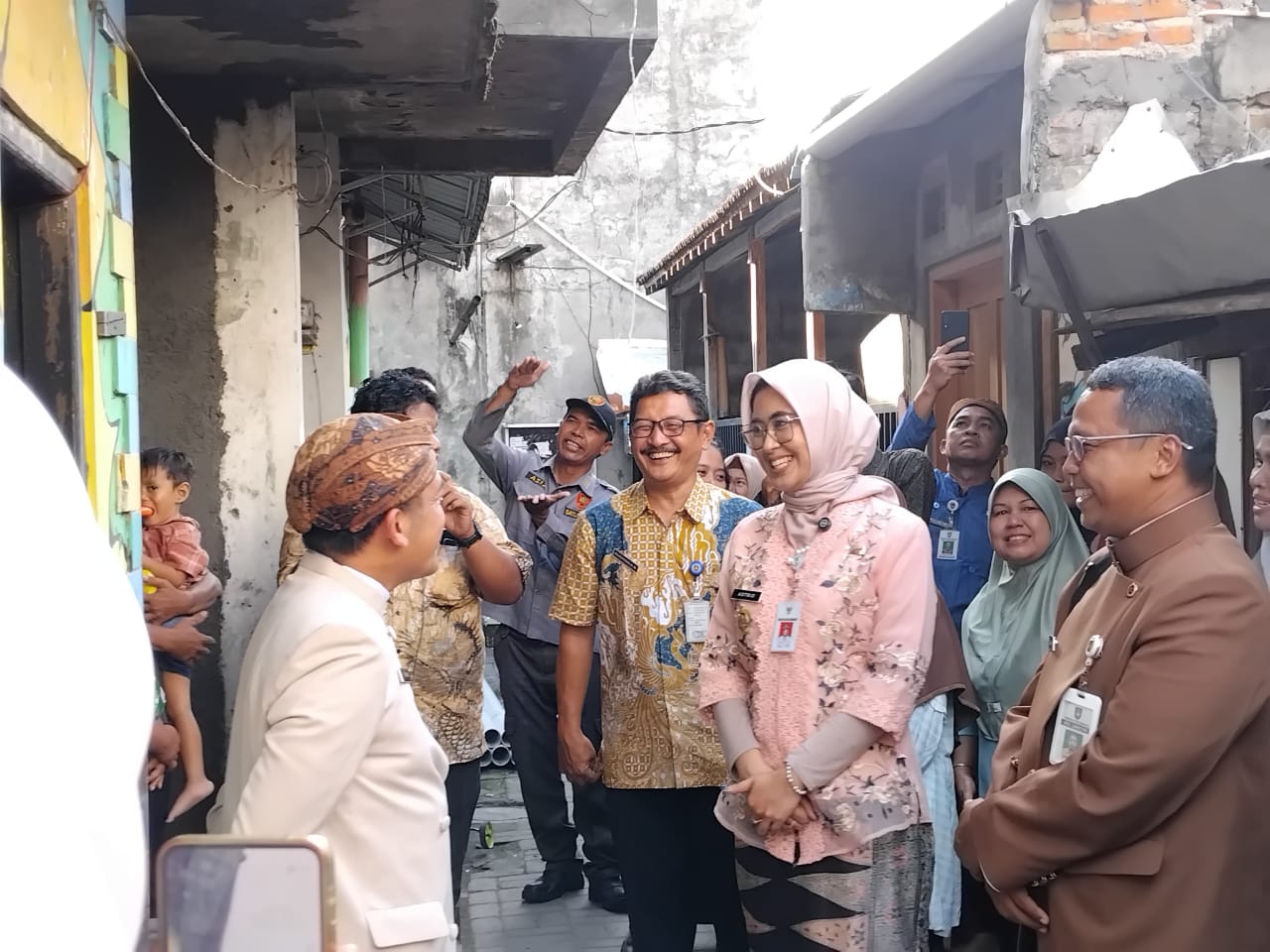 disperumkimtan-kota-surakarta-dan-wakil-wali-kota-surakarta-pantau-program-rtlh-untuk-penanganan-stunting-2025